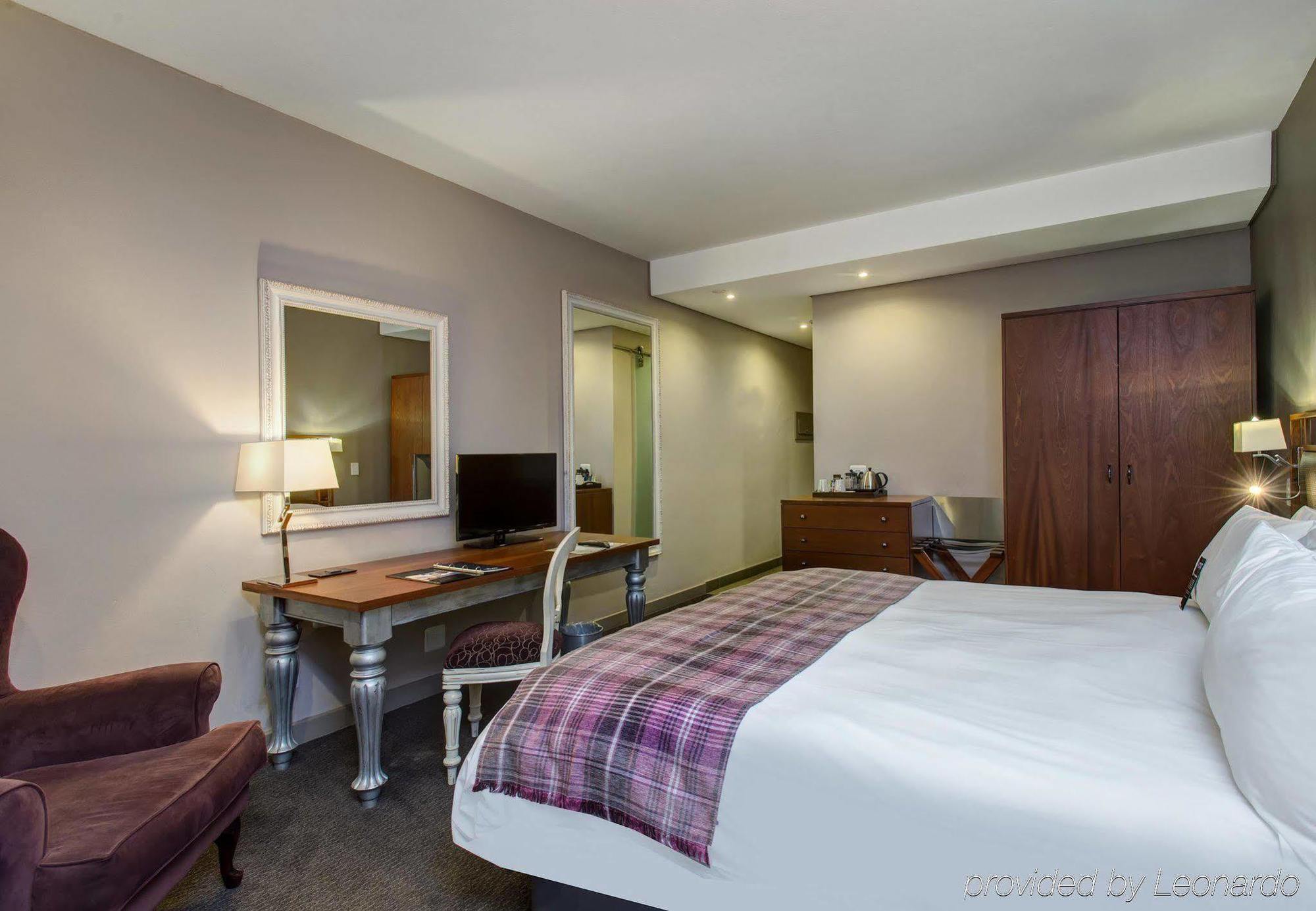 Protea Hotel By Marriott Pretoria Hatfield Luaran gambar