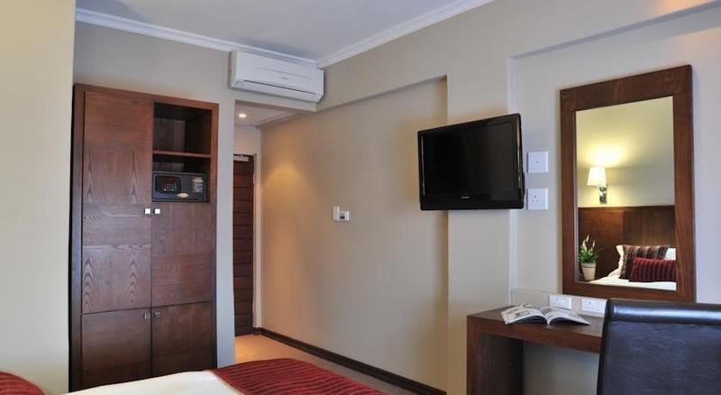 Protea Hotel By Marriott Pretoria Hatfield Luaran gambar